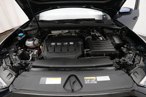 Navarra Blue Metallic 2023 Audi Q3 45 S line Premium