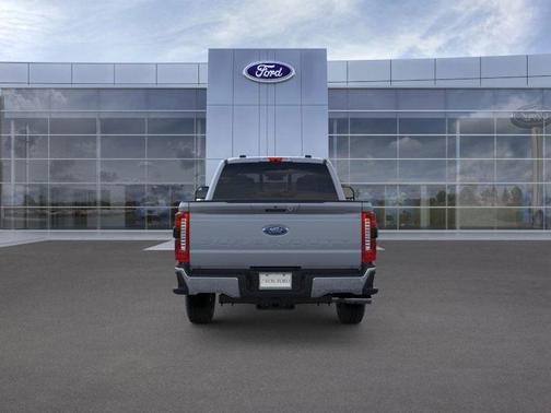 2025 Ford F-350 Lariat Super Duty