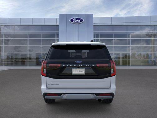 Space Silver 2026 Ford Expedition Platinum