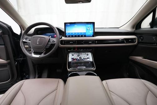 Flight Blue 2023 Lincoln Nautilus Reserve