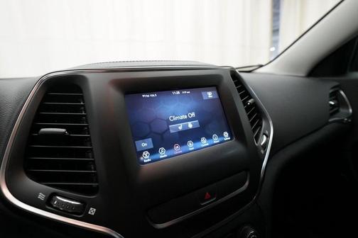 2019 Jeep Cherokee Sport