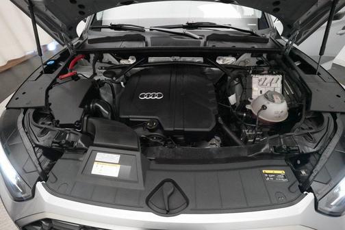 2023 Audi Q5 45 S line quattro Premium