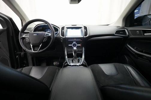 2016 Ford Edge Sport