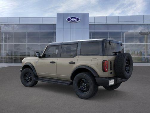 Desert Sand 2026 Ford Bronco Outer Banks
