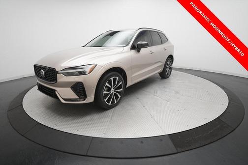 2024 Volvo XC60 B5 Plus Dark Theme