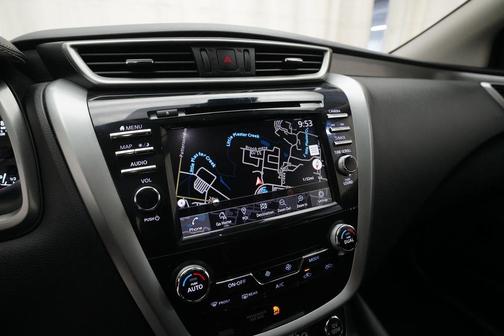 White 2021 Nissan Murano SV