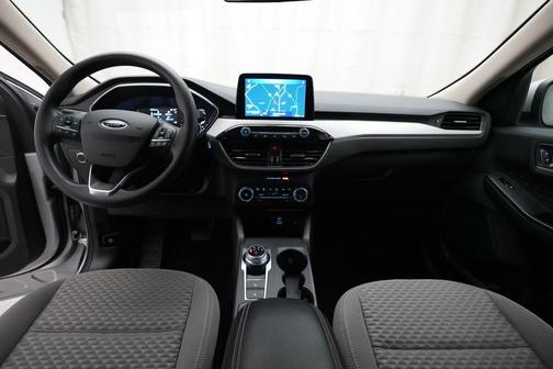 Ingot Silver Metallic 2020 Ford Escape SE