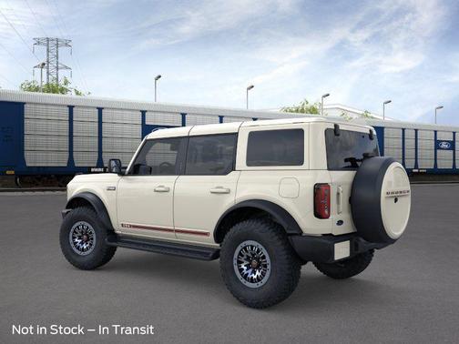 Wimbledon White 2026 Ford Bronco Outer Banks