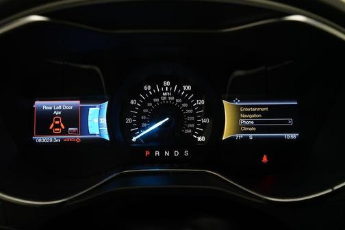 Black 2016 Ford Fusion SE