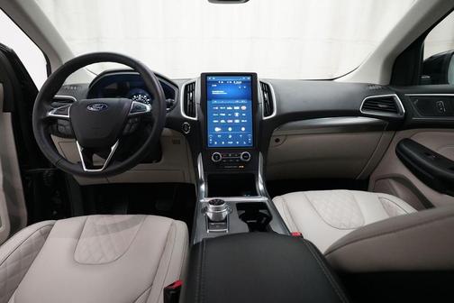 Agate Black Metallic 2024 Ford Edge Titanium