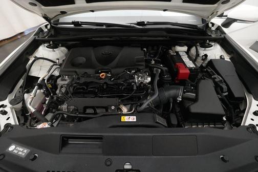 Ice 2024 Toyota Camry SE