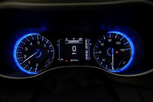 2023 Chrysler Voyager LX