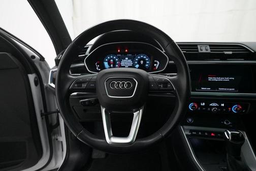 2024 Audi Q3 45 S line Premium