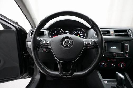 2015 Volkswagen Jetta 1.8T SE