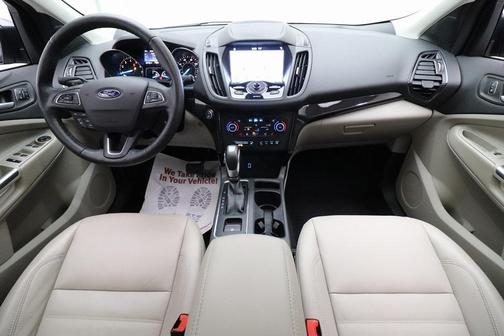 Photo 5 of 32 of 2019 Ford Escape Titanium