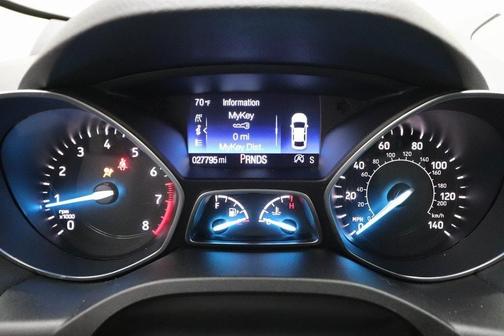 Photo 2 of 32 of 2019 Ford Escape Titanium