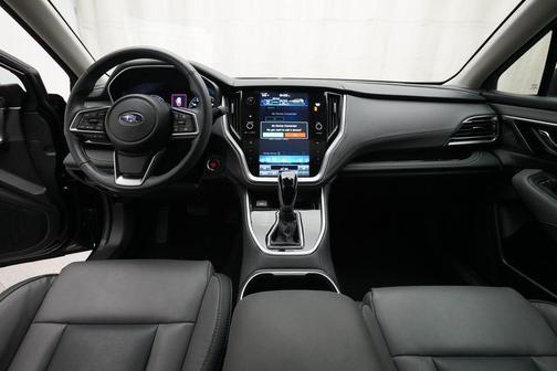 Crystal Black Silica 2023 Subaru Outback Onyx Edition