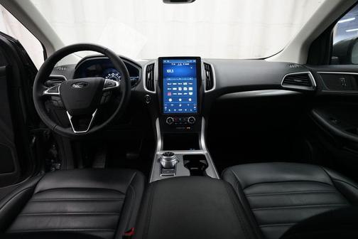 Gray Metallic 2024 Ford Edge SEL