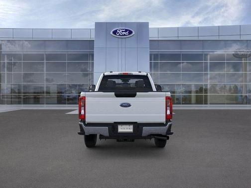2025 Ford F-250 XLT