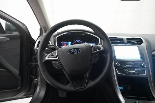 2020 Ford Fusion Hybrid SE