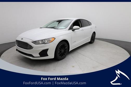 Photo 1 of 32 of 2019 Ford Fusion Hybrid SE