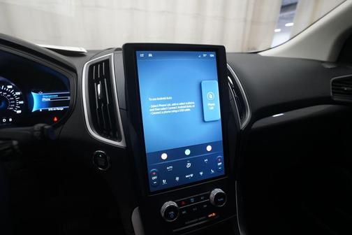 White Metallic 2023 Ford Edge SEL