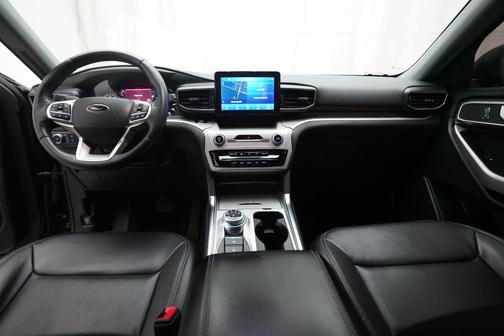 Black 2023 Ford Explorer XLT