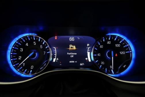 2023 Chrysler Pacifica Touring-L