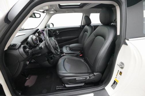 2017 MINI Hardtop Cooper