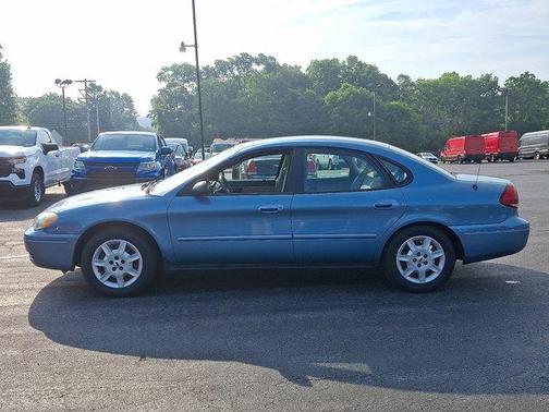 2007 Ford Taurus SE