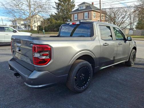 2026 Ford Maverick Lobo Standard