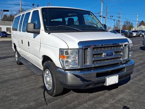 2011 Ford E350 Super Duty XL