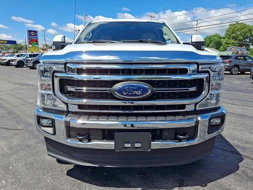 OXFORD WHITE 2020 Ford F-250 LARIAT