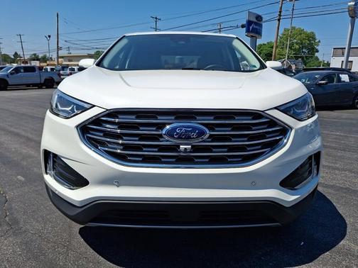 STAR WHITE 2024 Ford Edge TITANIUM