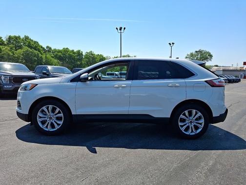 STAR WHITE 2024 Ford Edge TITANIUM