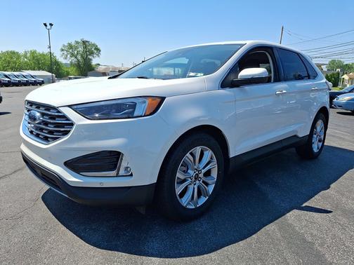 STAR WHITE 2024 Ford Edge TITANIUM