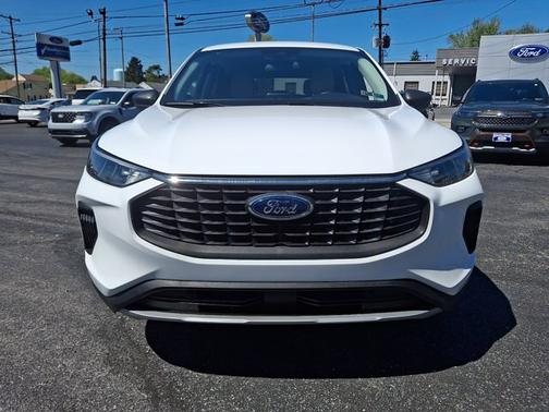 OXFORD WHITE 2023 Ford Escape ACTIVE