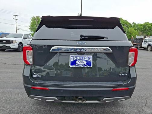 FORGED GREEN METALLIC 2023 Ford Explorer XLT