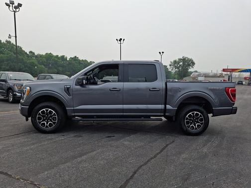 CARBONIZED GRAY METALLIC 2023 Ford F-150 XLT