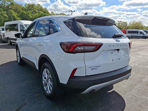 OXFORD WHITE 2024 Ford Escape ACTIVE