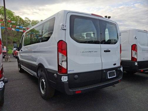 2025 Ford Transit-350 XL