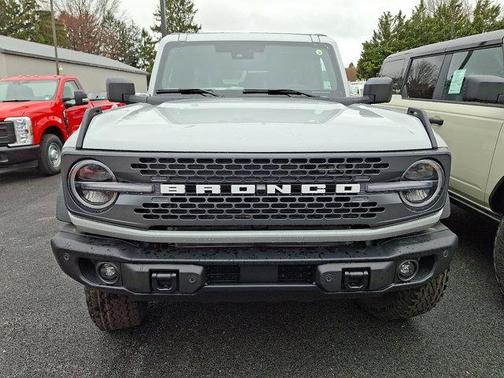 Avalanche Gray 2026 Ford Bronco Badlands