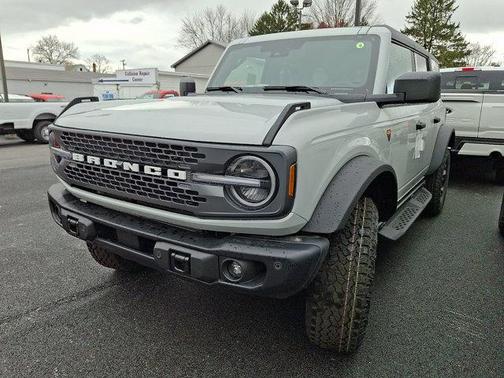 Avalanche Gray 2026 Ford Bronco Badlands