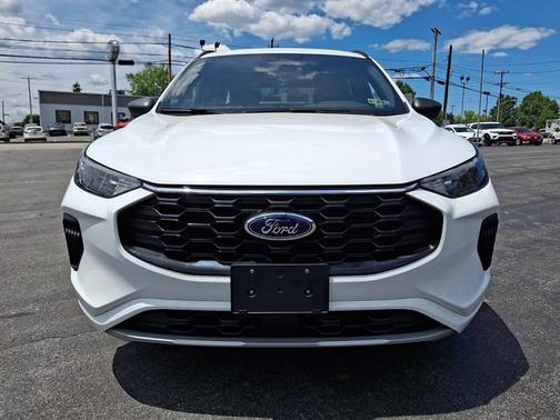 OXFORD WHITE 2023 Ford Escape ST-LINE