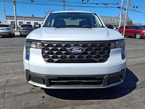 SPACE WHITE METALLIC 2025 Ford Maverick XLT
