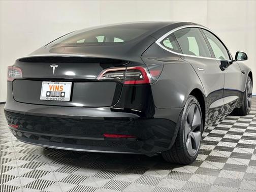 2019 Tesla Model 3 Mid Range