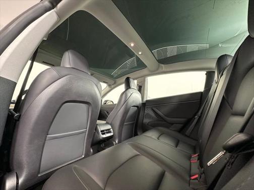 2019 Tesla Model 3 Mid Range