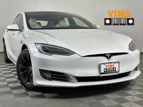 2020 Tesla Model S Long Range Plus