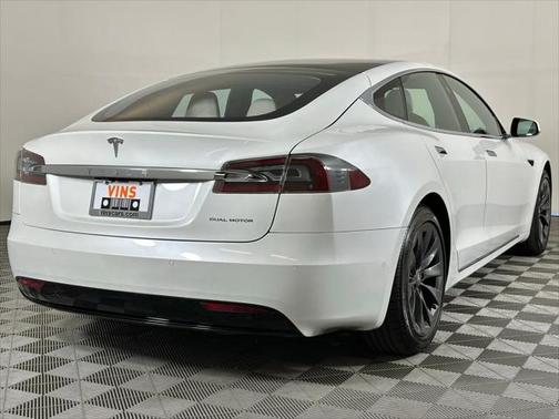 2020 Tesla Model S Long Range Plus