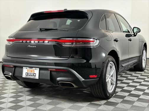 2023 Porsche Macan Base
